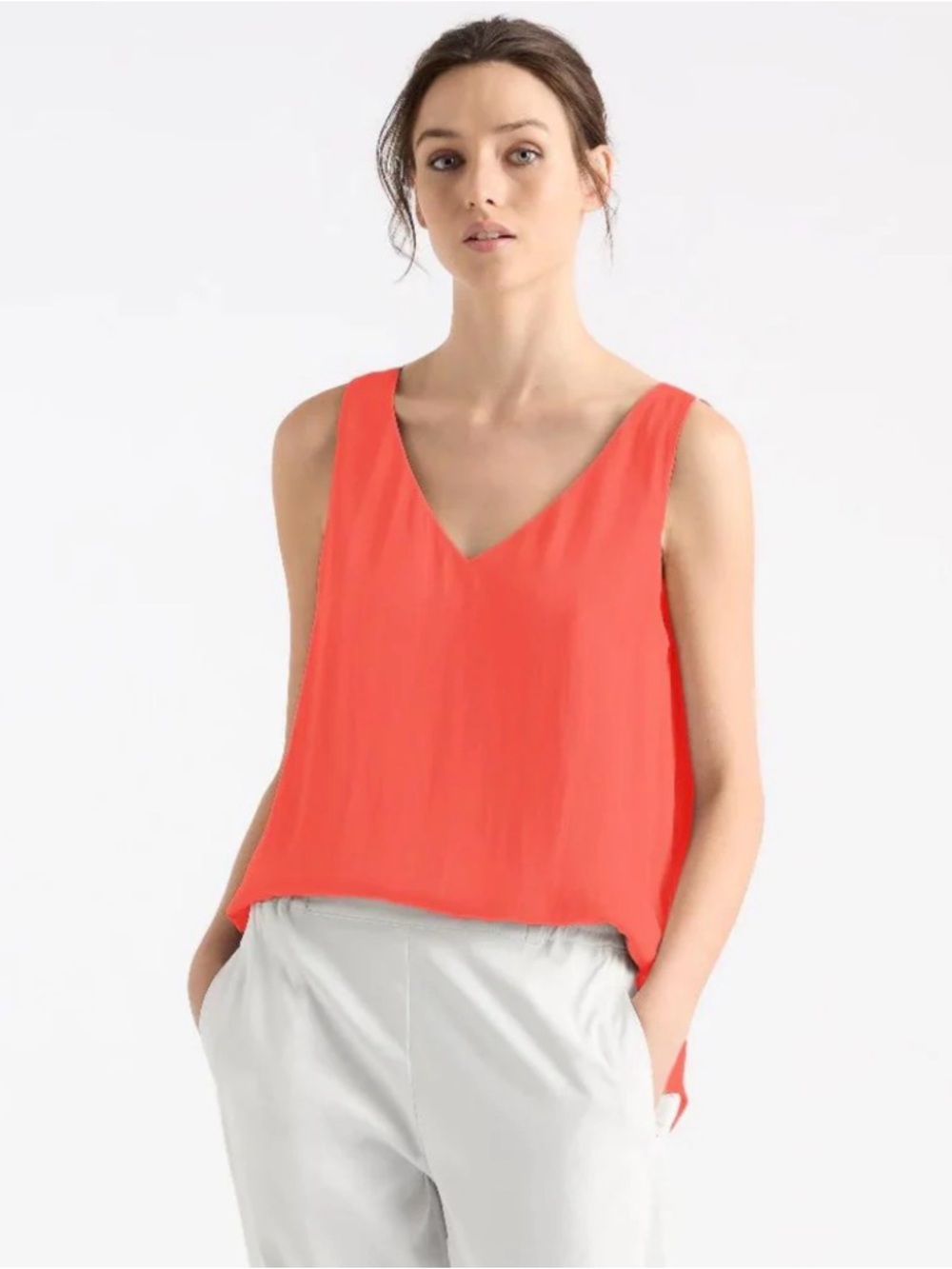 Vince Camuto Coral V-Neck Sleeveless Camisole